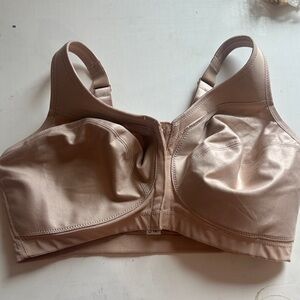 Glamorise Women's Cream Bra‎ 38F women’s everyday beige brown nude front latch